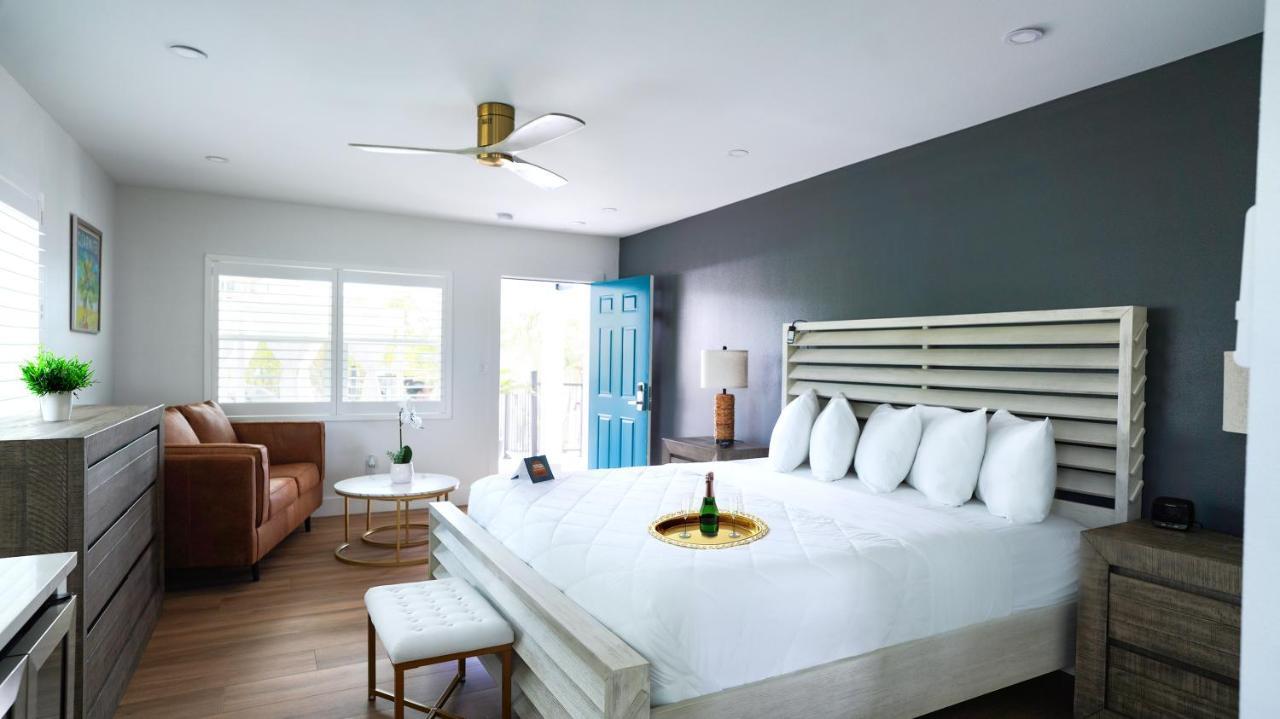 Ivory Sands Beach Suites クリアウォーター・ビーチ エクステリア 写真