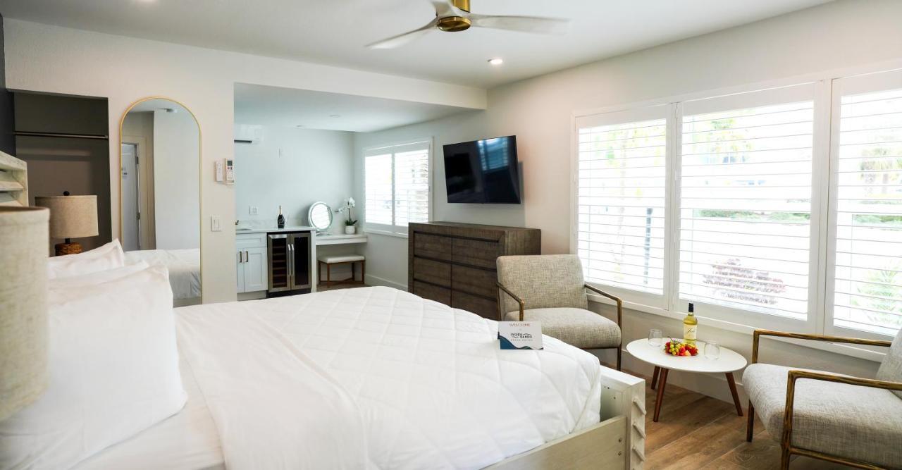 Ivory Sands Beach Suites クリアウォーター・ビーチ エクステリア 写真