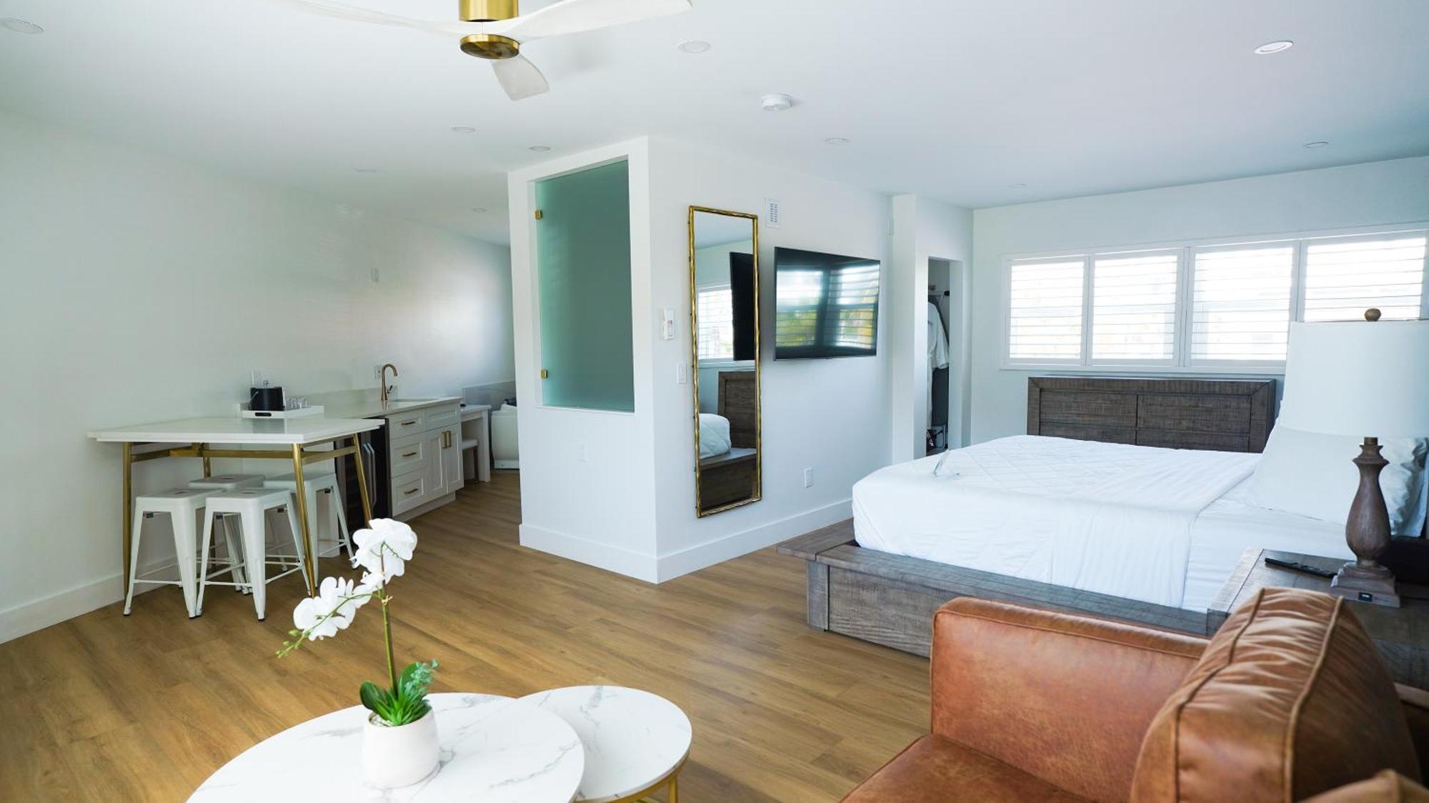 Ivory Sands Beach Suites クリアウォーター・ビーチ エクステリア 写真