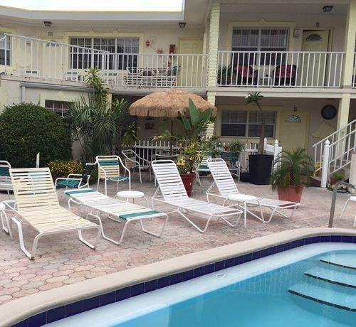 Ivory Sands Beach Suites クリアウォーター・ビーチ エクステリア 写真